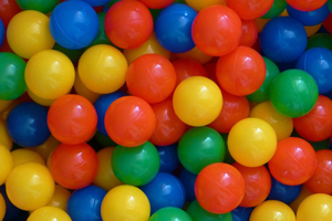 1484579259_plastic-balls-456608_1280 (1)